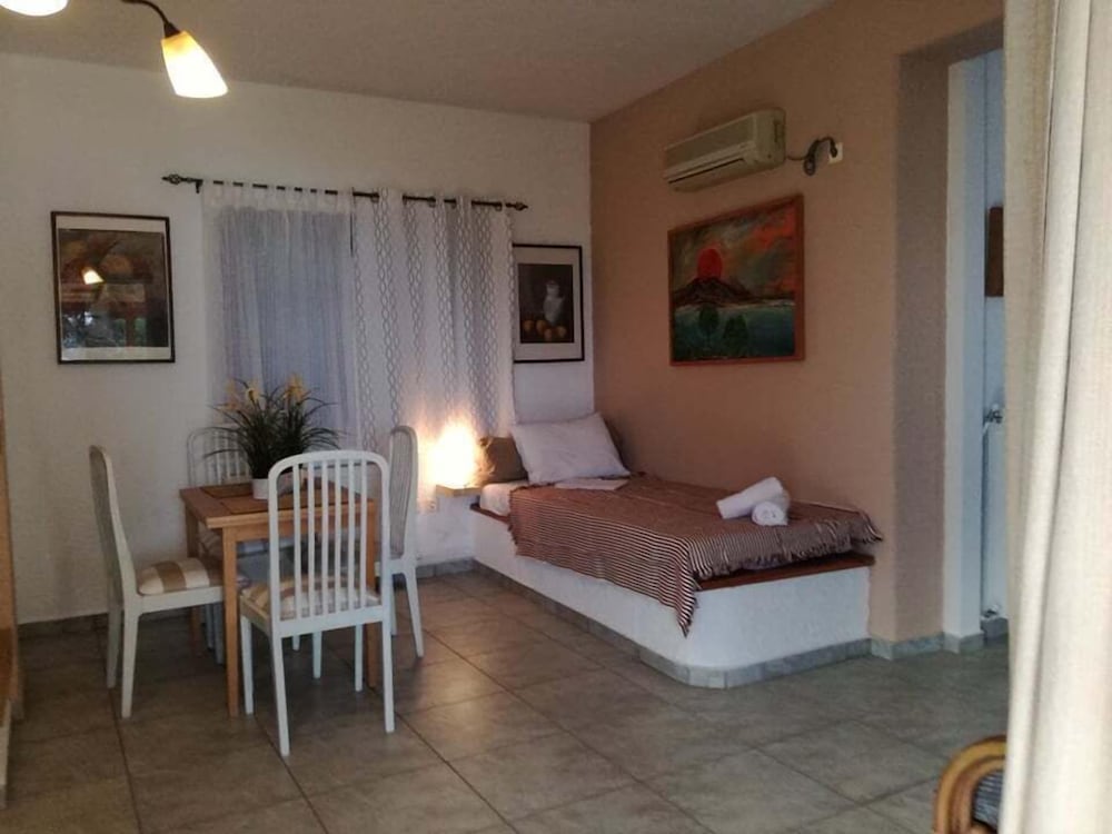 Apartment, 1 Bedroom, Sea View photo 2