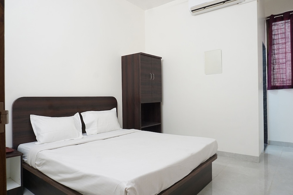 Deluxe Room - Photo 1