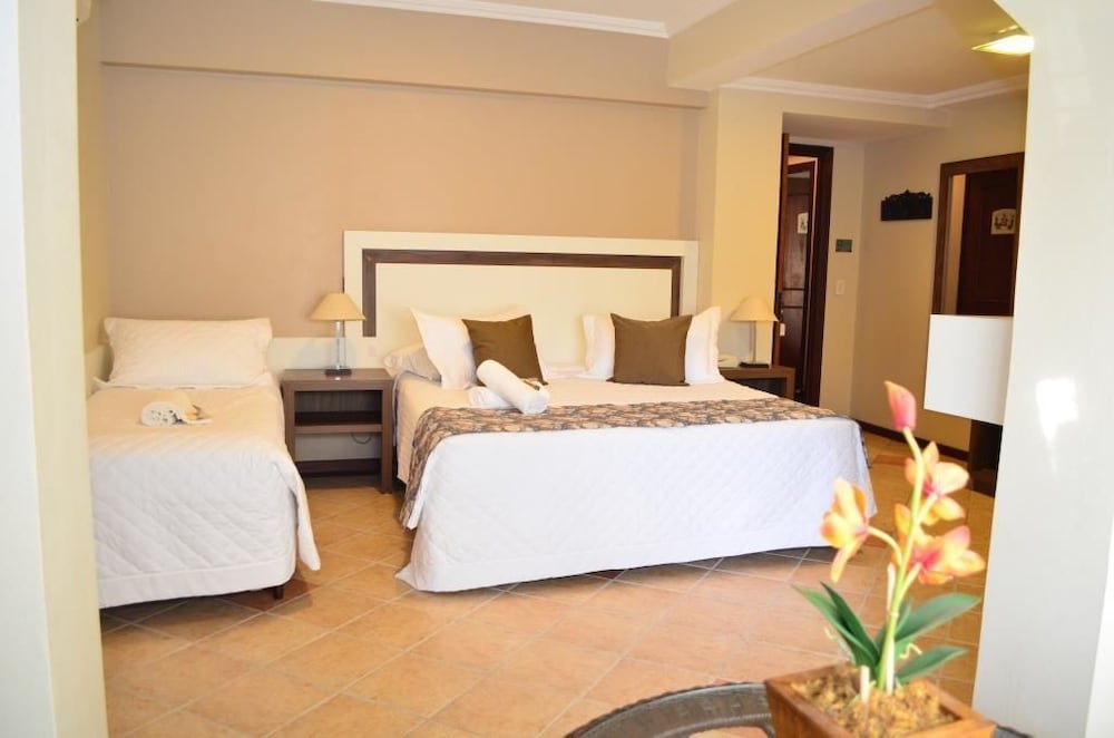 Luxury Suite photo 3