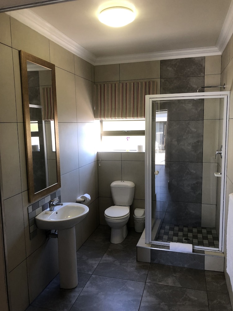 Luxury Room - Photo 36