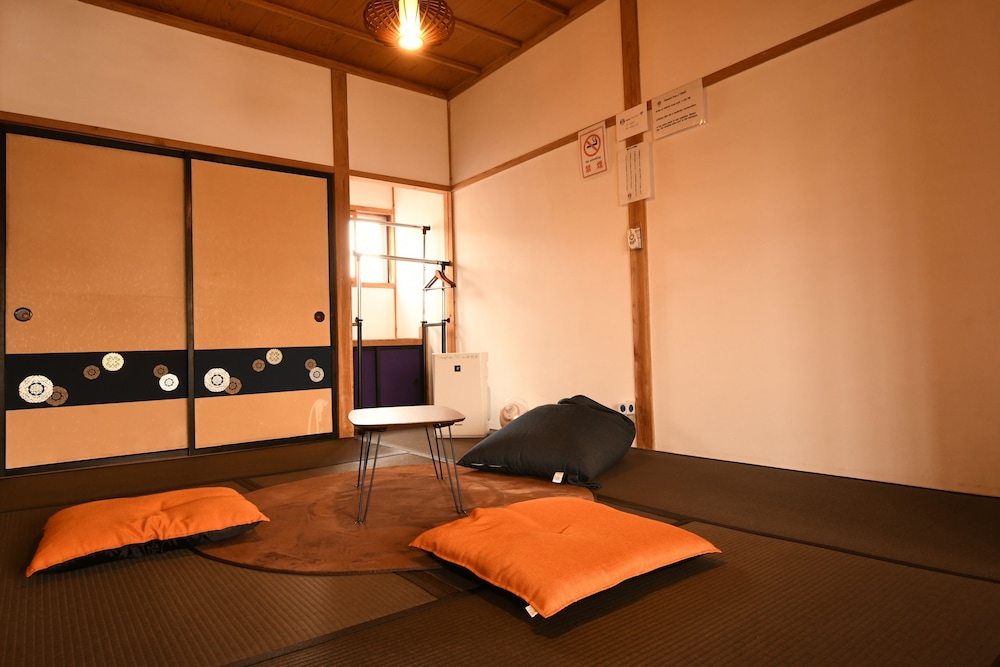 Standard Room - Photo 1