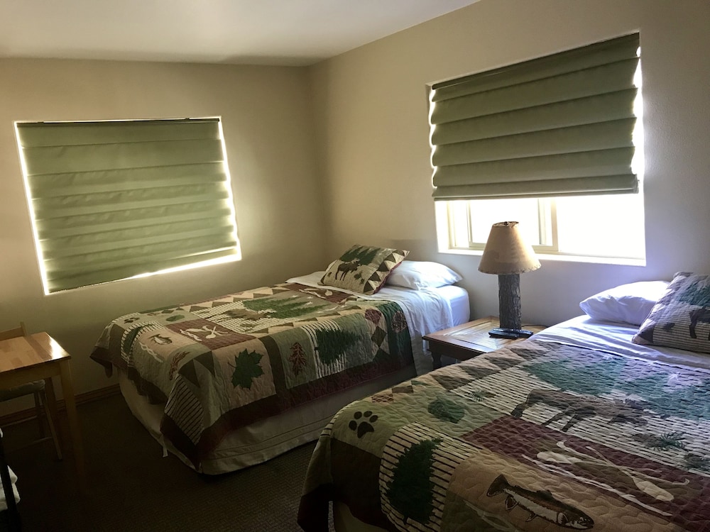 Room (#3) photo 1