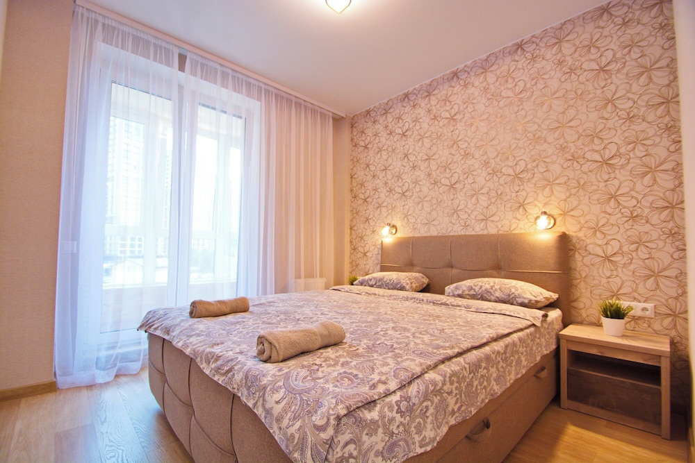 Business Apartment, 1 Bedroom, Kitchen (Nezavisimosti prosp., 88-334)