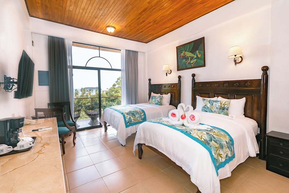 Superior Jungle View With Two Beds - Photo 4