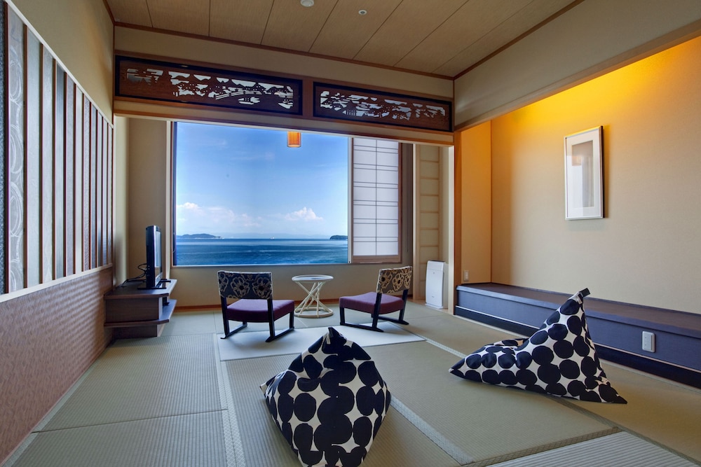 Traditional Room, Multiple Beds photo 2