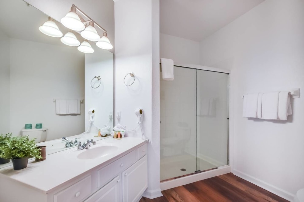 Apartment (2 Bedrooms)