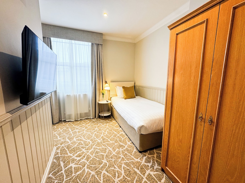 Classic Single Room
