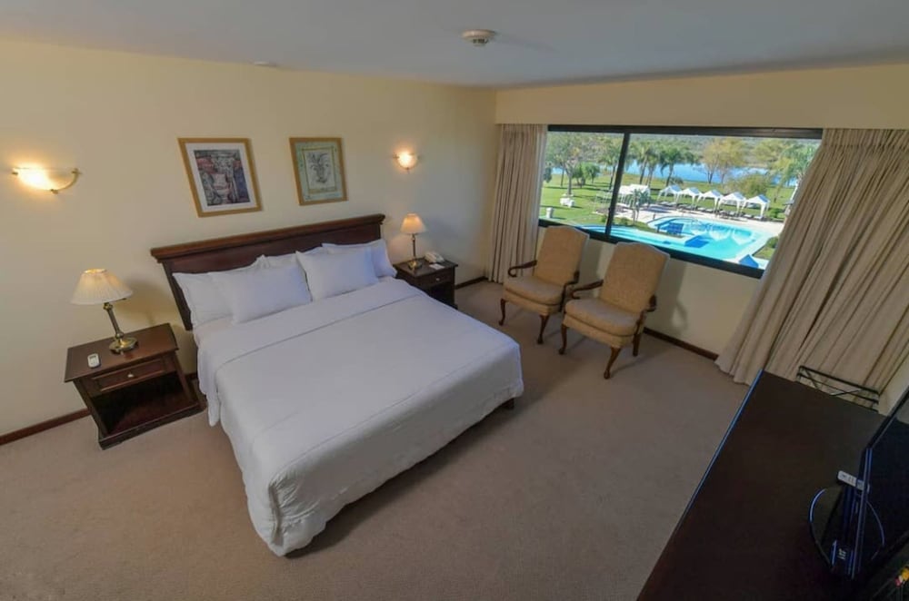 Suite, 1 King Bed photo 1