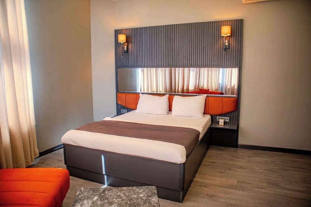 Standard Double Room, City View photo 2