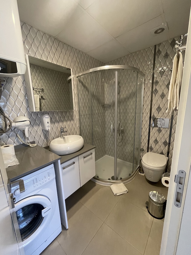 Deluxe Apartment, City View photo 2