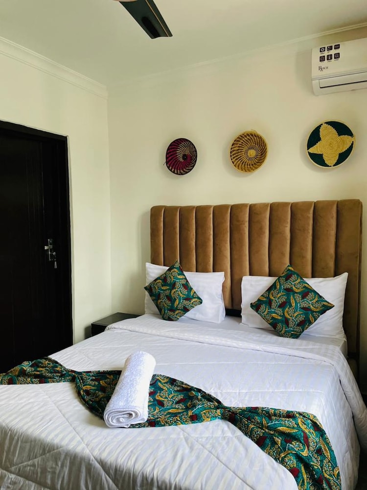 Standard Double Room photo 3