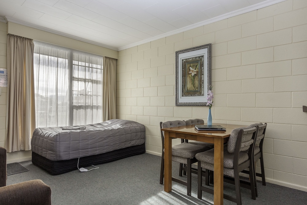Family Suite, 2 Bedrooms, Non Smoking, Kitchen
