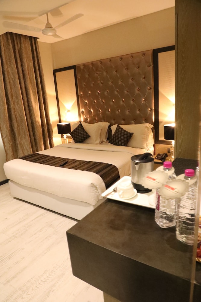 Executive Room - Photo 4