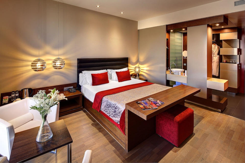 Standard Room, City View photo 2