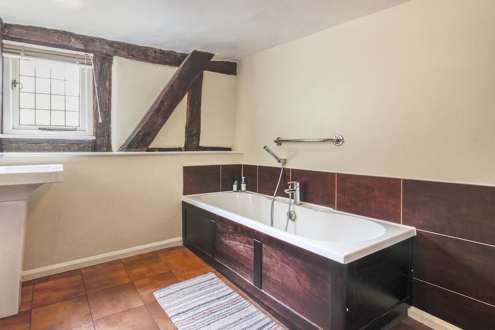 Double or Twin Room, Bathtub photo 3