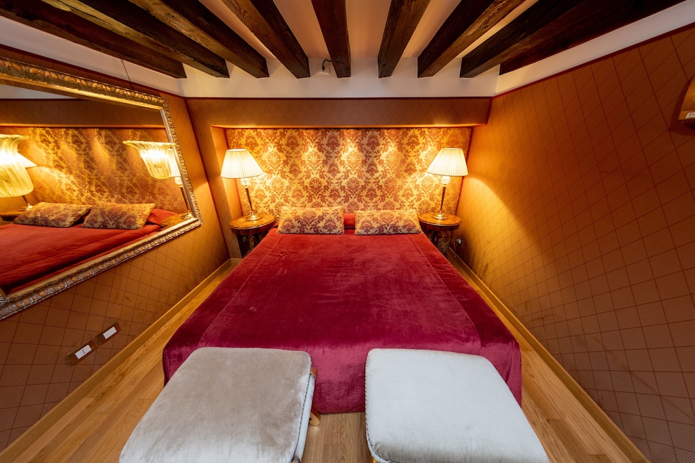Deluxe Room photo 1