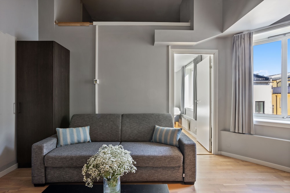 1 Bedroom Apartment - Photo 5