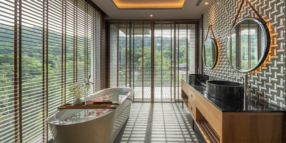 Private Loft with Whirlpool - Photo 3