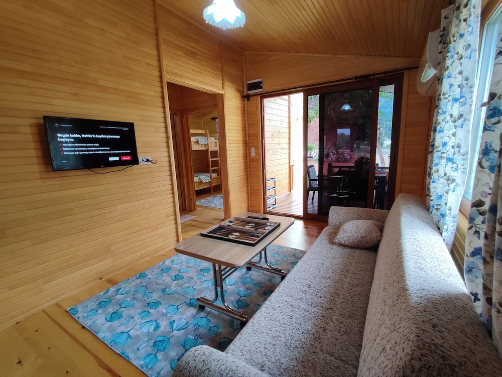 Family Bungalow photo 1