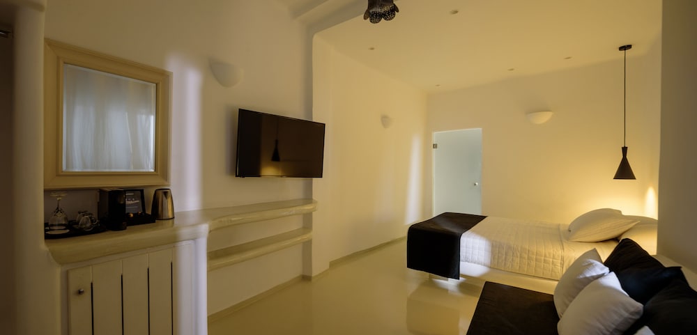 Standard Triple Room - Photo 4
