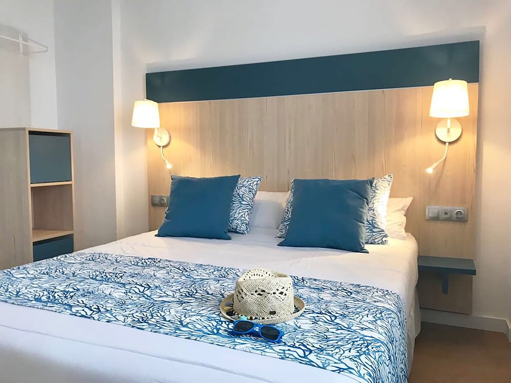 Standard Double Room, Balcony, City View photo 3
