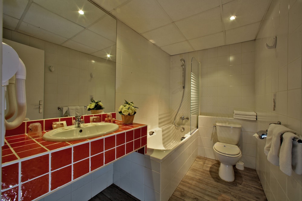 Family Triple Room, Air conditioning - Photo 5
