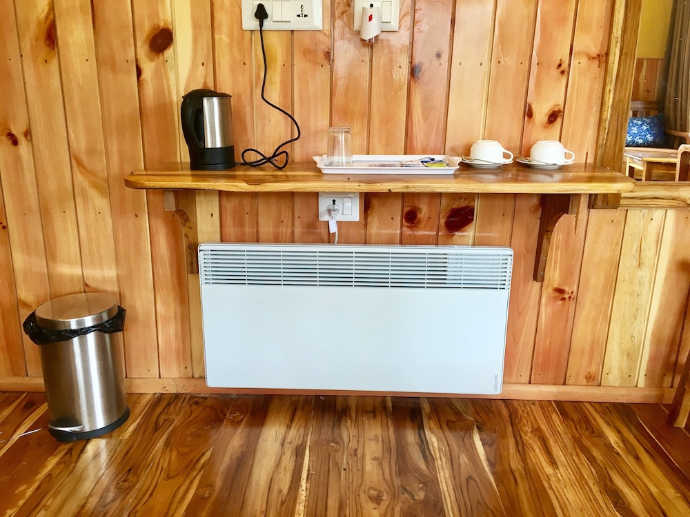 Deluxe Double Room Single Use, 1 Bedroom, Hill View photo 2