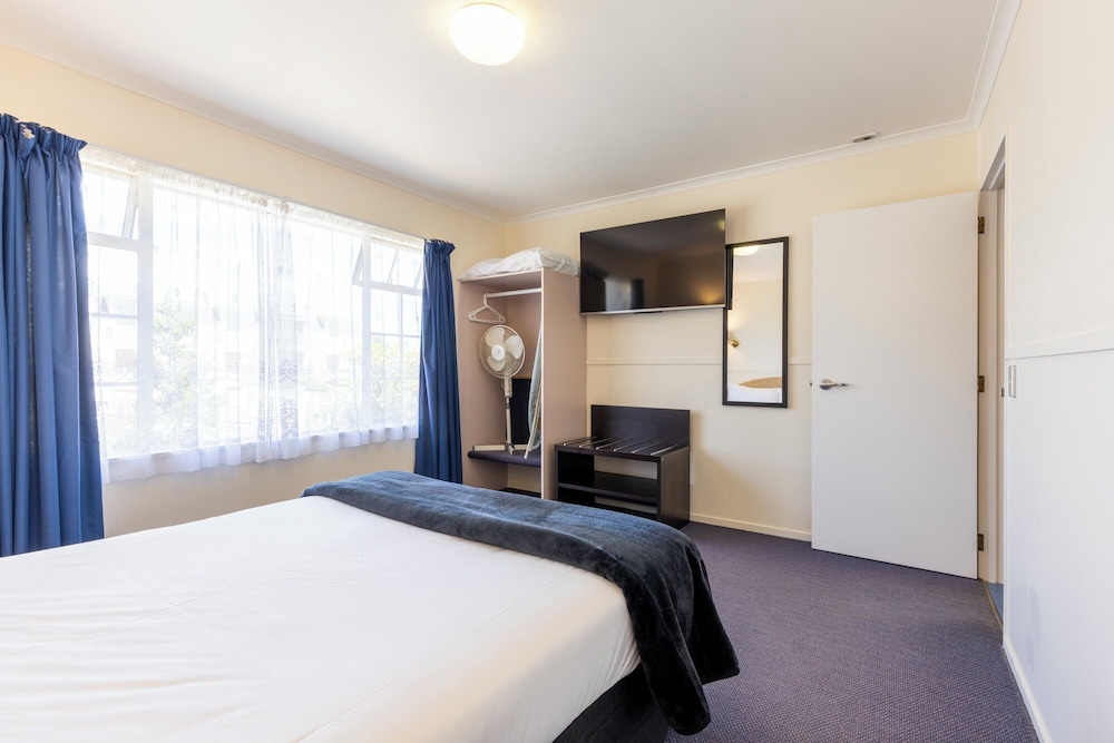One Bedroom with Shower photo 3