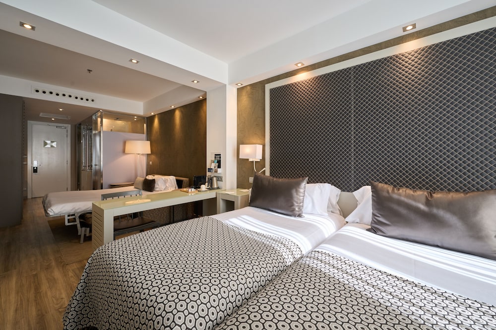 Triple Room photo 2