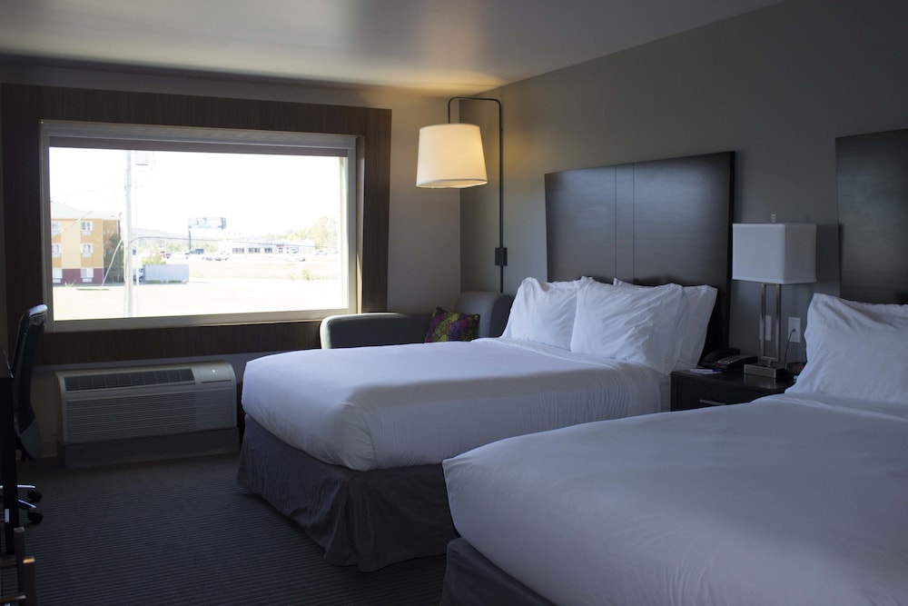Standard Room, 2 Queen Beds, Accessible (Communication) photo 2