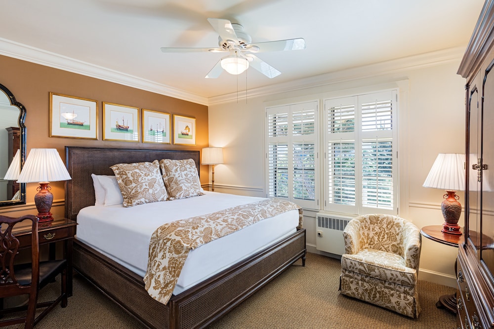 Standard Room, 1 King Bed photo 1