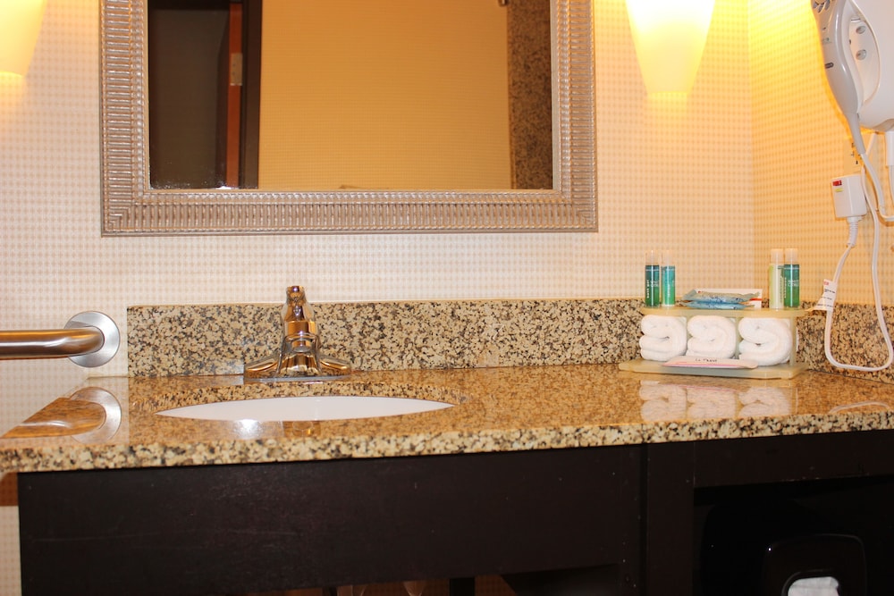 Suite, Multiple Beds - Photo 1