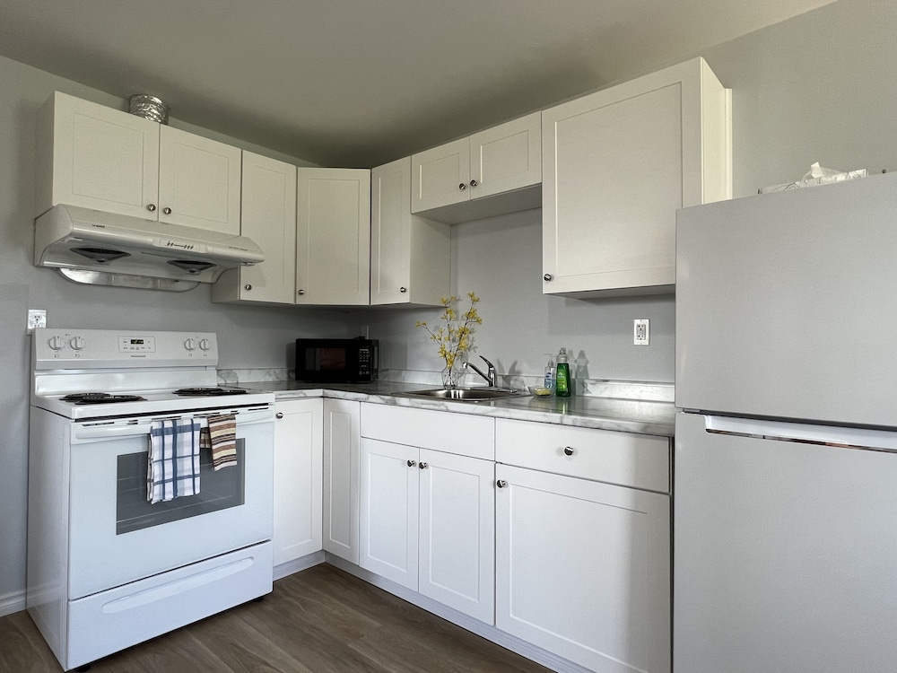 Elite Cabin, 2 Bedrooms, Ground Floor photo 3