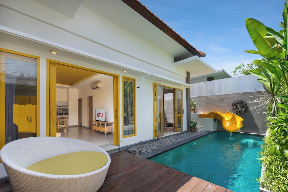 Royal Two Bedroom Waterslide Villa with Private Pool photo 1