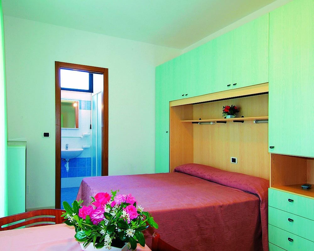 Studio, Balcony - Photo 1