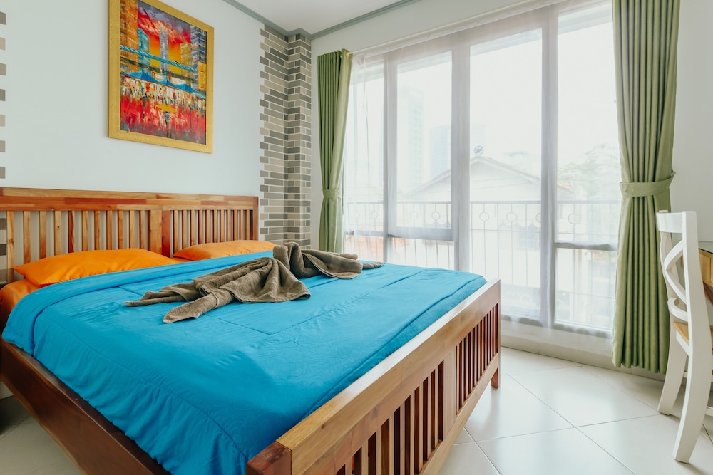 Deluxe Double Room with Breakfast
