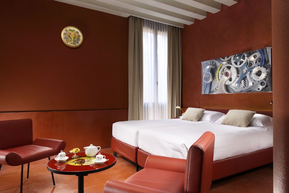 Suite photo 2