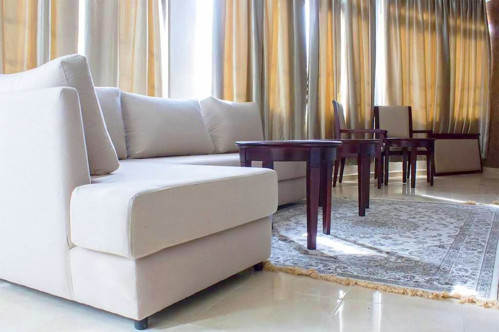 Senior Suite, Mountain View