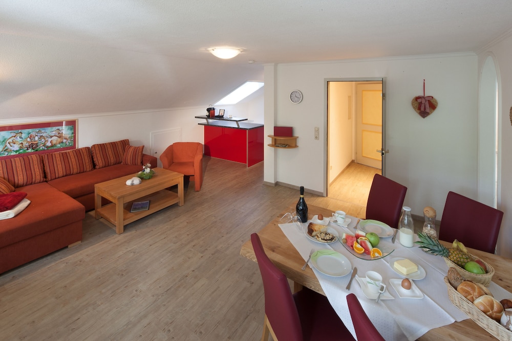 Apartment 30 photo 2