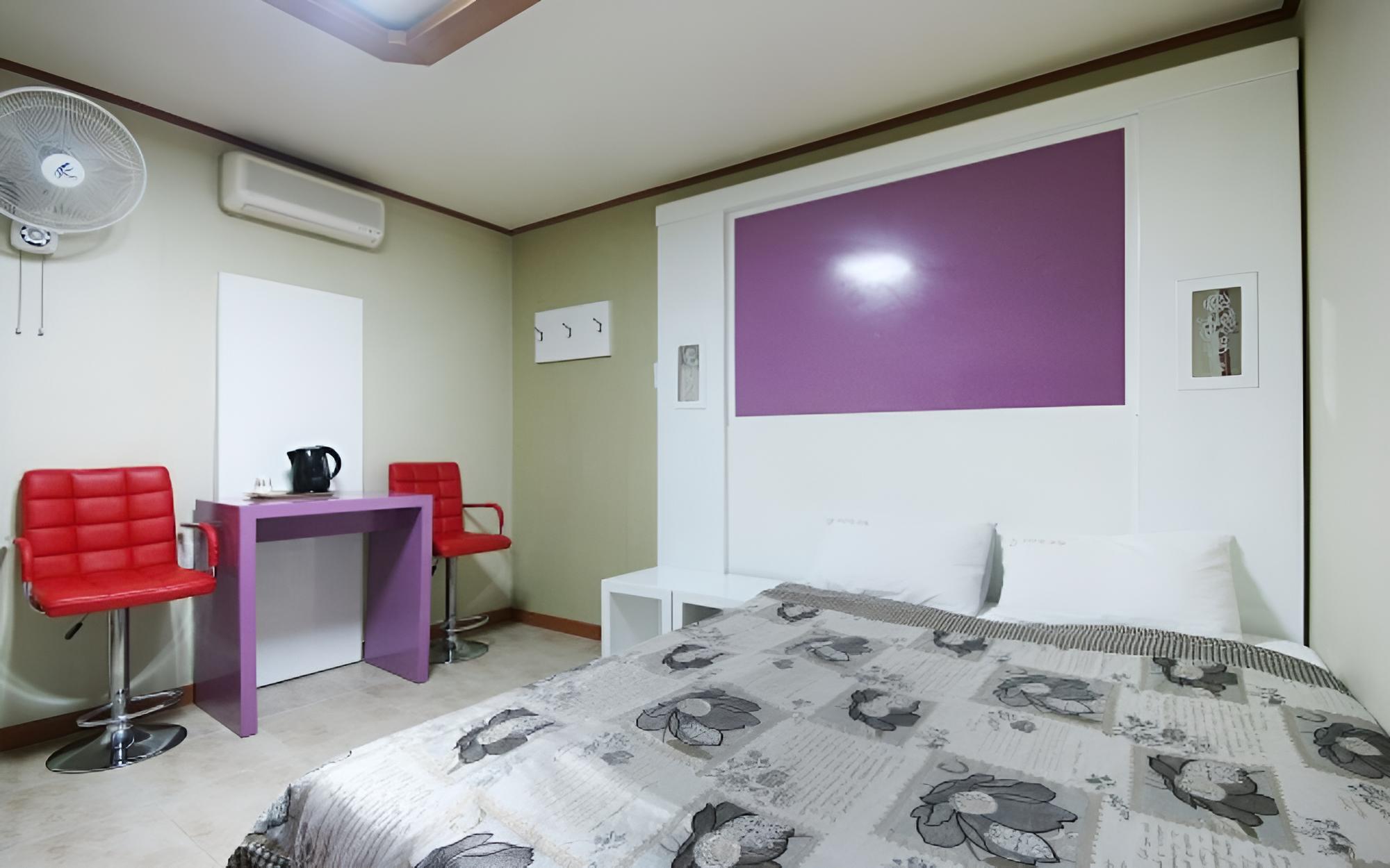 Room (Standard Room)