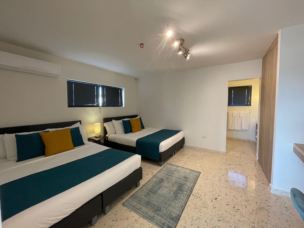 Queen Suite with Ocean View Terrace photo 2