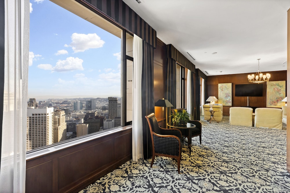 Suite, 1 King Bed (Penthouse)