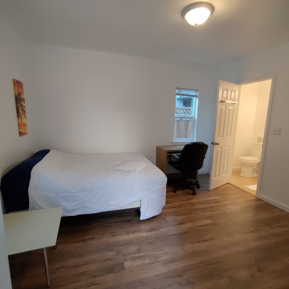 Classic Studio Suite, 1 Bedroom, Non Smoking, Ensuite photo 3