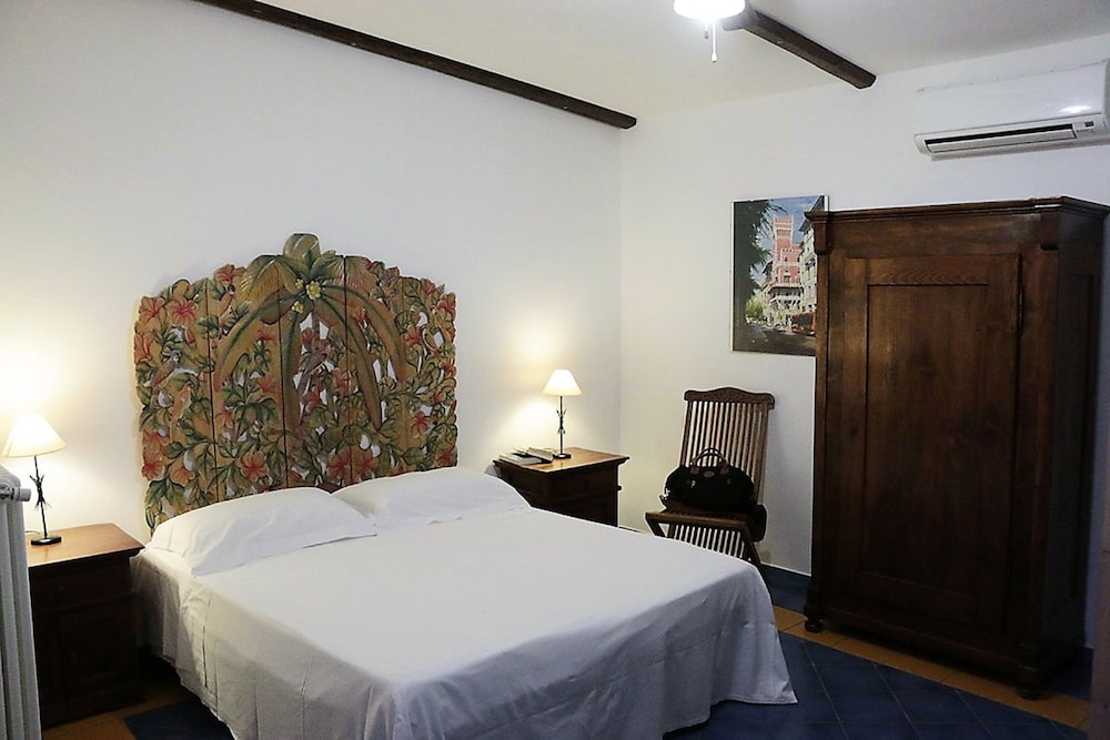 Quadruple Room, Accessible, No Windows (Garda) photo 1