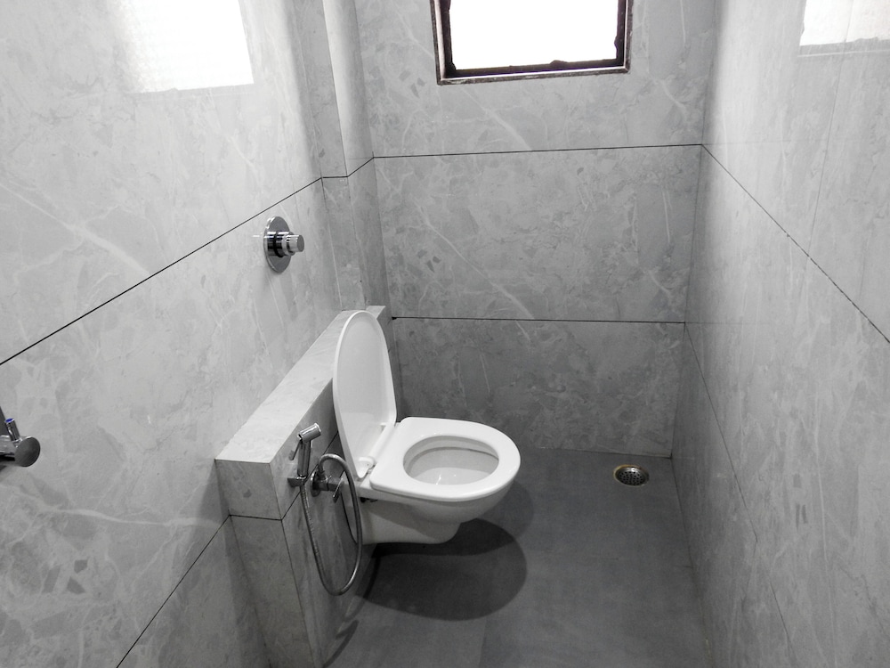 Deluxe Double Room, City View photo 3