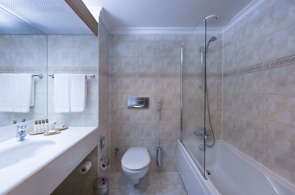 Standard Room, Sea View thumbnail 5
