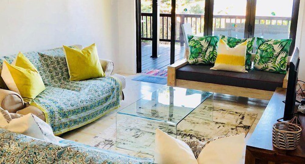 House, 4 Bedrooms photo 2