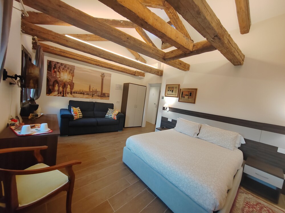 Superior Double Room photo 3