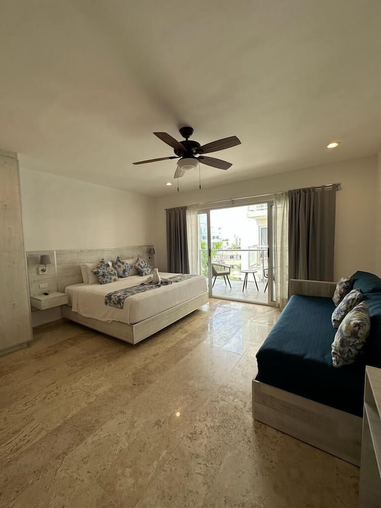 Comfort Suite, Terrace (5A)