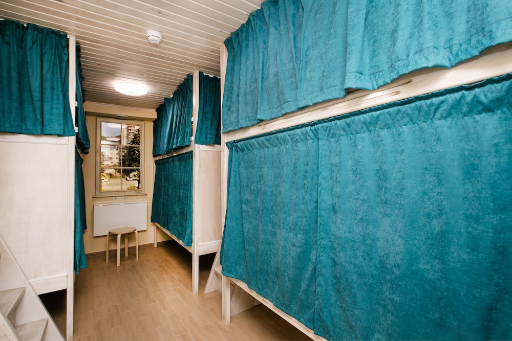 Shared Dormitory, Men only photo 2